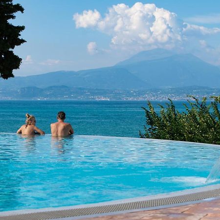 Camping Bergamini Otel Peschiera del Garda Dış mekan fotoğraf