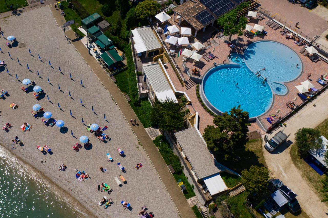 Camping Bergamini Otel Peschiera del Garda Dış mekan fotoğraf